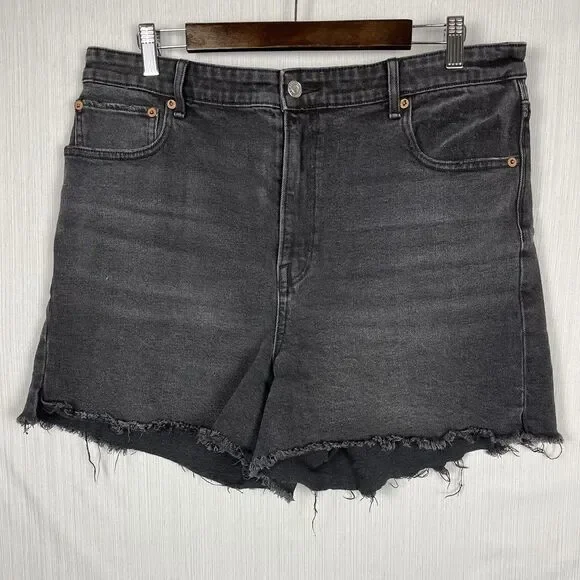 American Eagle Womens 16 Black Denim Highest Rise Boyfriend Short Y2K Grunge - Picture 2 of 11